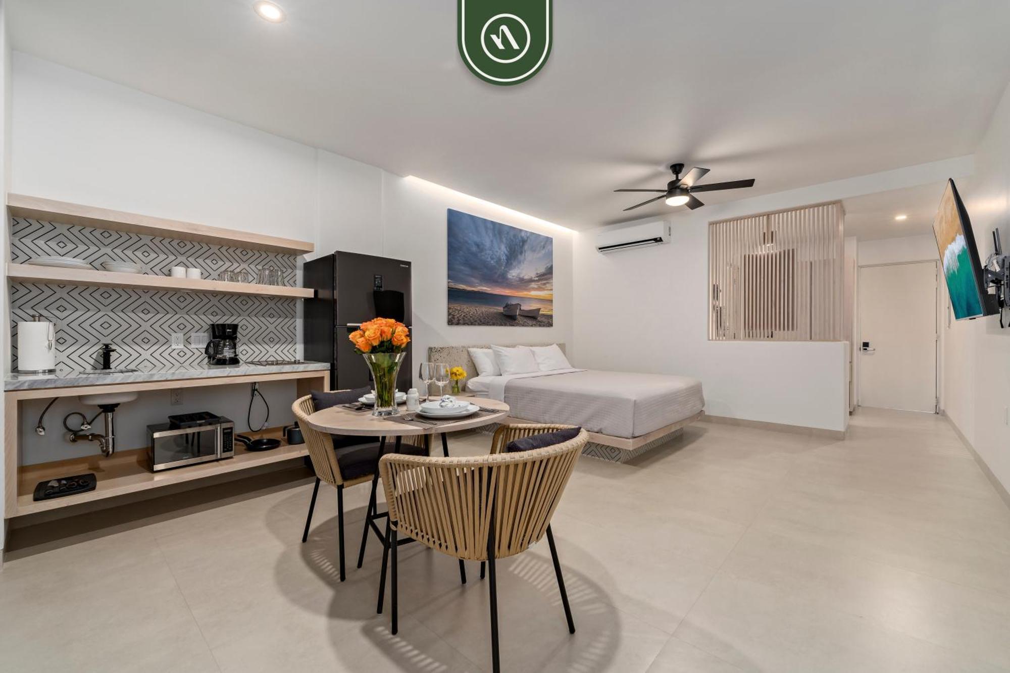 Condo Near Marina - Downtown - Pool - King Cabo San Lucas Dış mekan fotoğraf